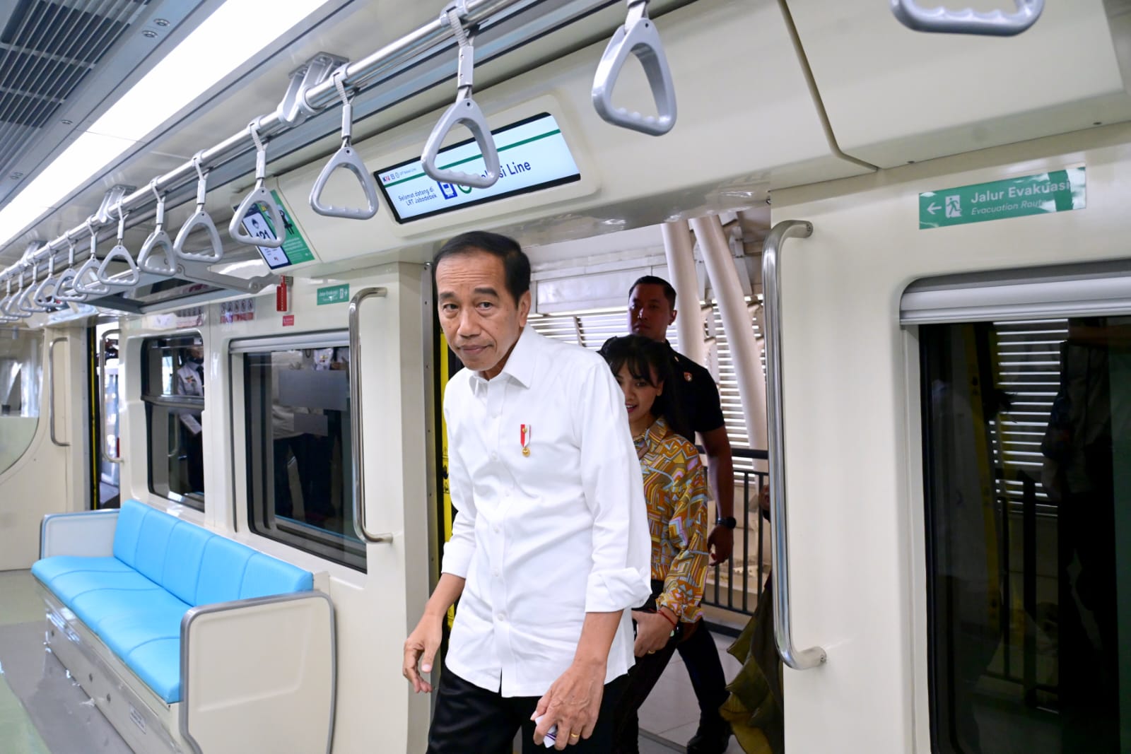 Tambal Sulam Transportasi Massal Jakarta, dari Mares hingga Jokowi
